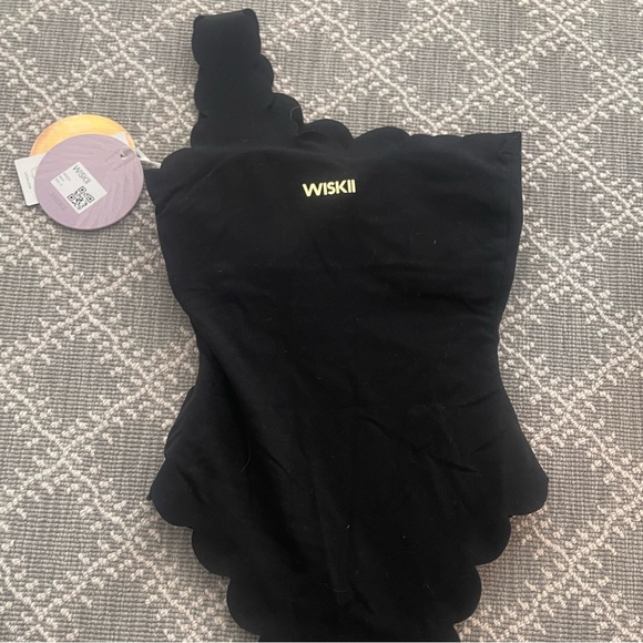 Wiskii active one shoulder scallop bathing suit. NWT - Picture 3 of 7